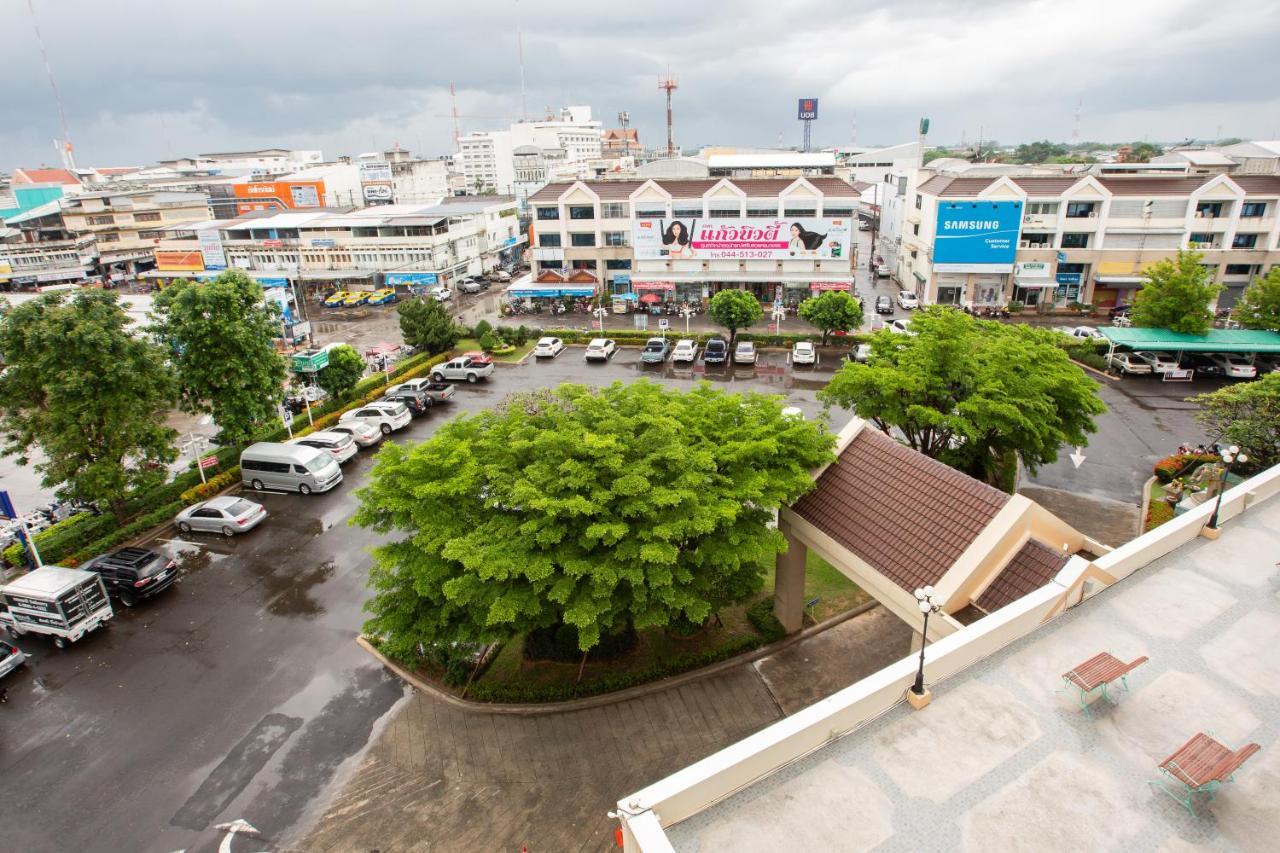 Surin Majestic Hotel Exteriör bild